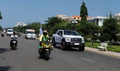 Mức phạt xe máy sử dụng còi hụ, đèn nháy không đúng quy định